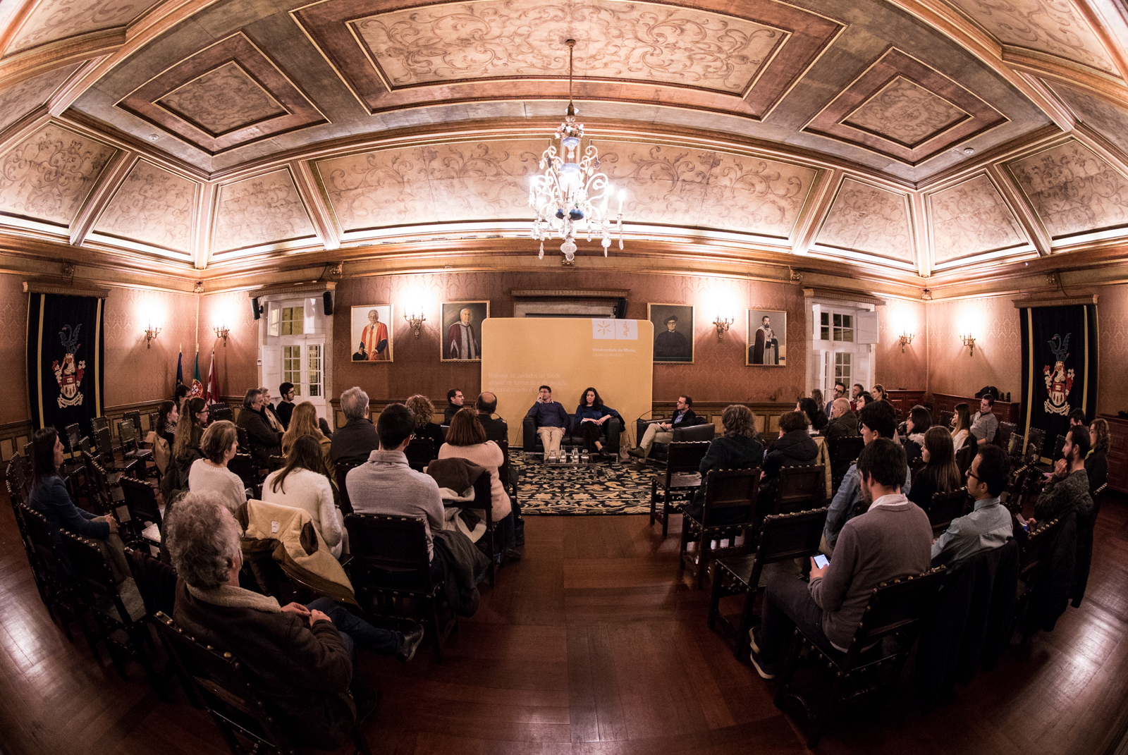 Thumbnail da galeria A falar é que a saúde se entende